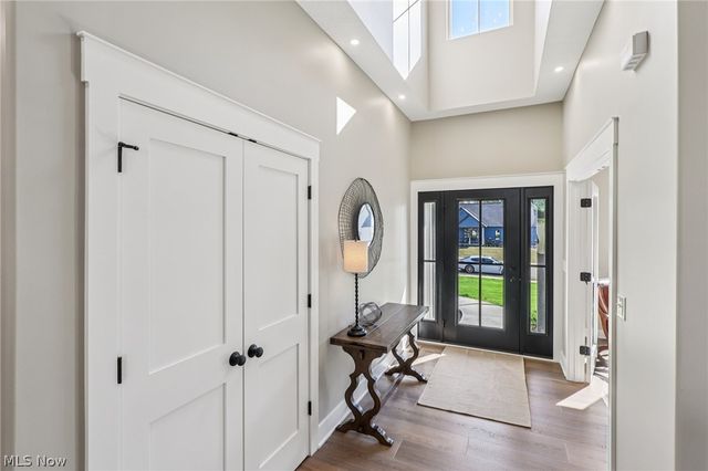 6579 Hathaway Road, Valley View, OH 44125