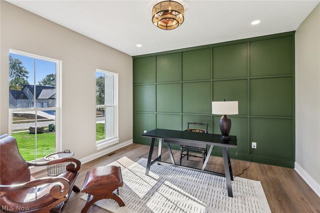 6579 Hathaway Road, Valley View, OH 44125