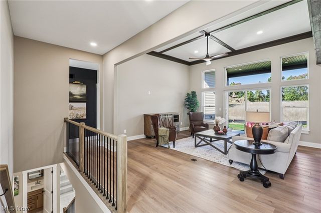 6579 Hathaway Road, Valley View, OH 44125