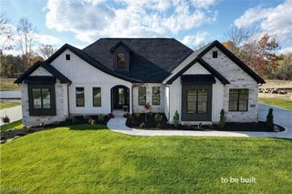 6579 Hathaway Road, Valley View, OH 44125