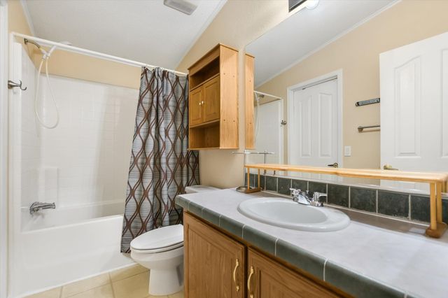 100 Highline Cutoff, Kingsland, TX 78639