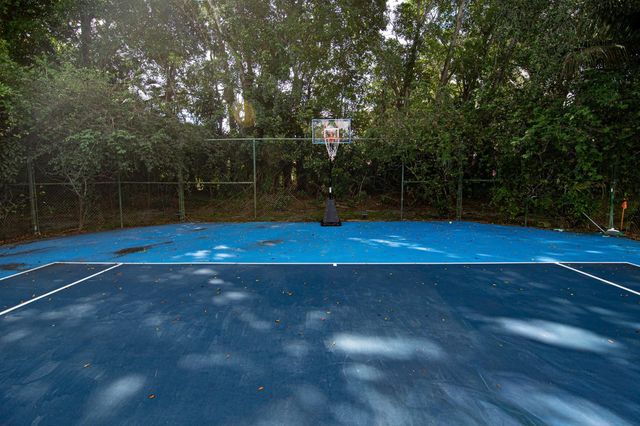 8208 Twin Lake Drive, Boca Raton, FL 33496