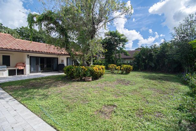 8208 Twin Lake Drive, Boca Raton, FL 33496