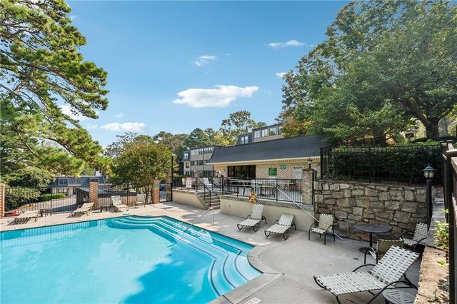 107 La Rue Place NW, Atlanta, GA 30327