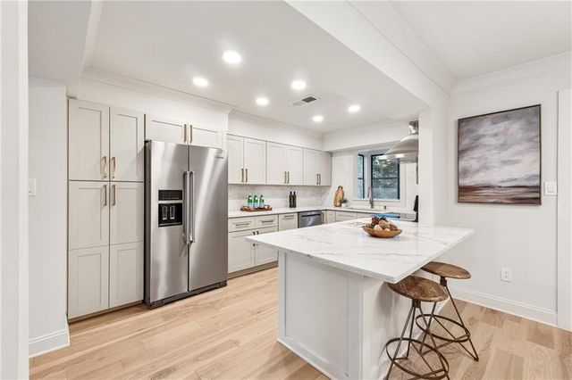 107 La Rue Place NW, Atlanta, GA 30327