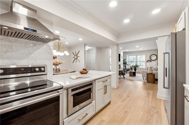 107 La Rue Place NW, Atlanta, GA 30327