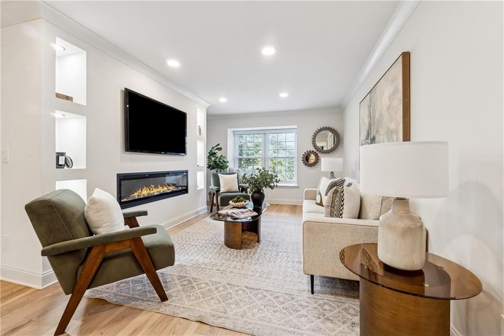 107 La Rue Place NW, Atlanta, GA 30327