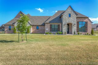 8309 E 106th Place N, Owasso, OK 74055
