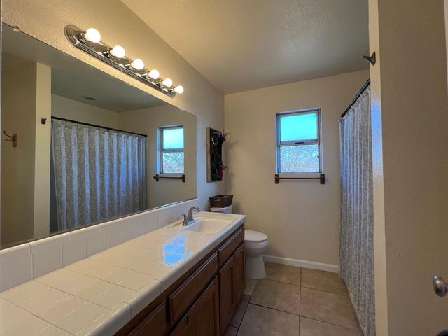 2126 Mckinley Court, Los Banos, CA 93635