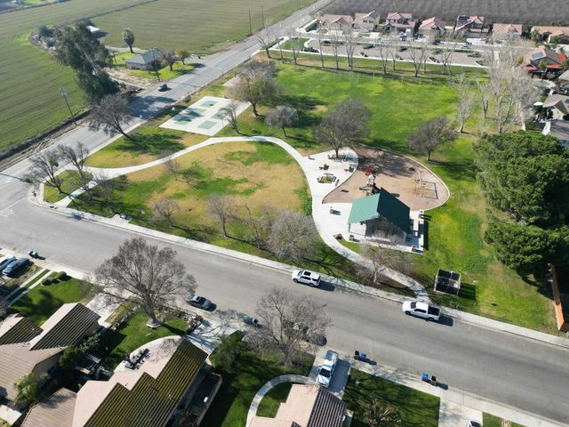 2126 Mckinley Court, Los Banos, CA 93635