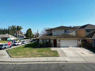 2126 Mckinley Court, Los Banos, CA 93635