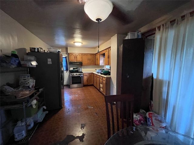 3128 Ridge Ave, Aliquippa, PA 15001