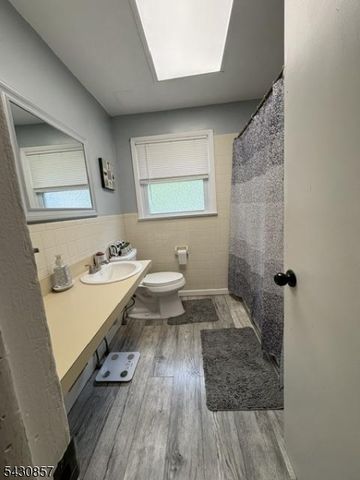 2 Canfield Ave, Randolph Twp., NJ 07869