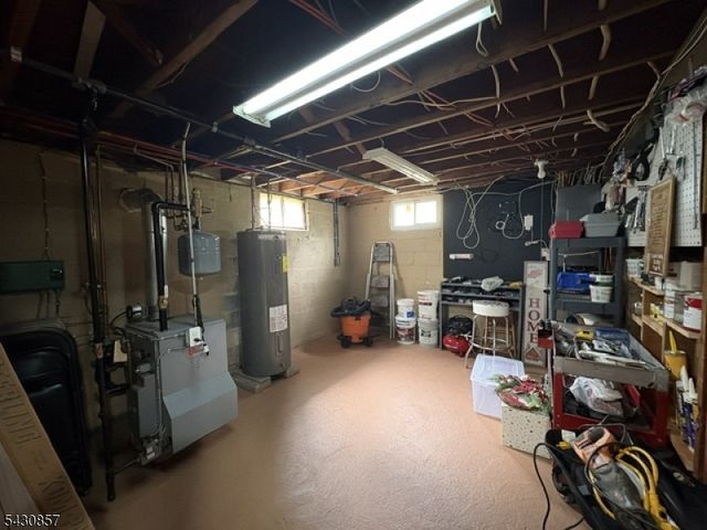 2 Canfield Ave, Randolph Twp., NJ 07869