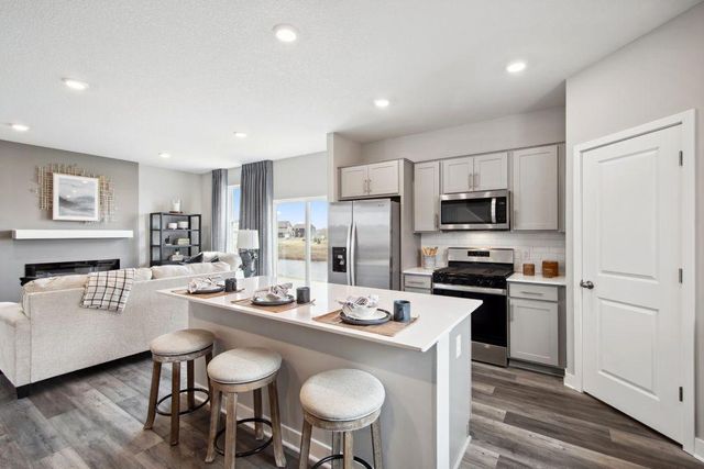 977 Stone Creek Drive, Jordan, MN 55352