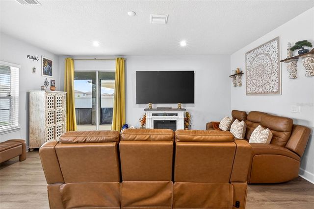 35474 QUARTZ LAKE DRIVE, Zephyrhills, FL 33541