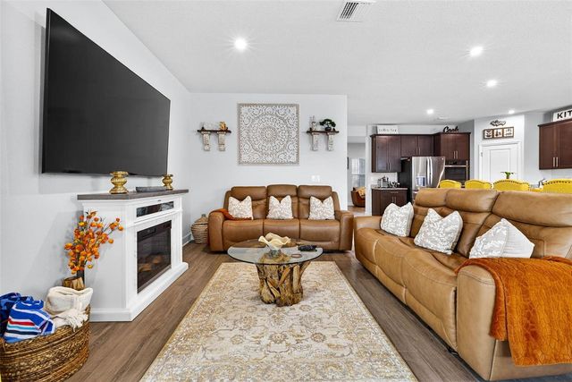 35474 QUARTZ LAKE DRIVE, Zephyrhills, FL 33541