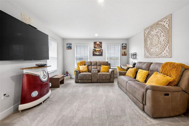 35474 QUARTZ LAKE DRIVE, Zephyrhills, FL 33541