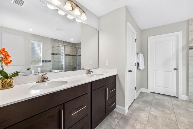 35474 QUARTZ LAKE DRIVE, Zephyrhills, FL 33541