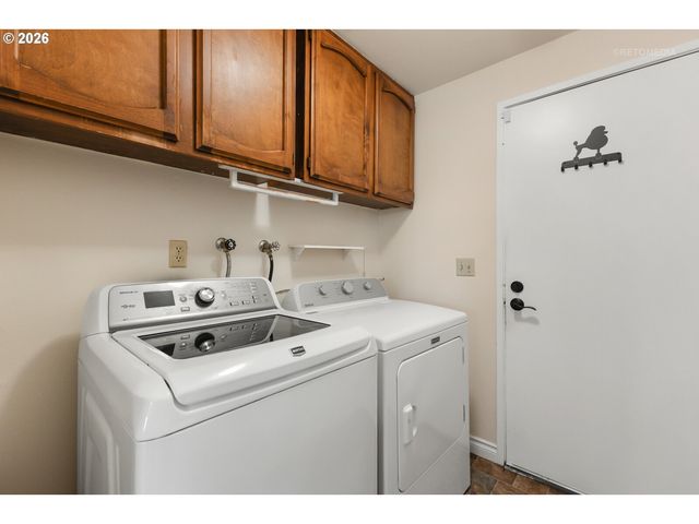 10145 Sw PAULINA Dr, Tualatin, OR 97062