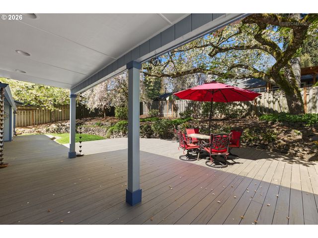 10145 Sw PAULINA Dr, Tualatin, OR 97062