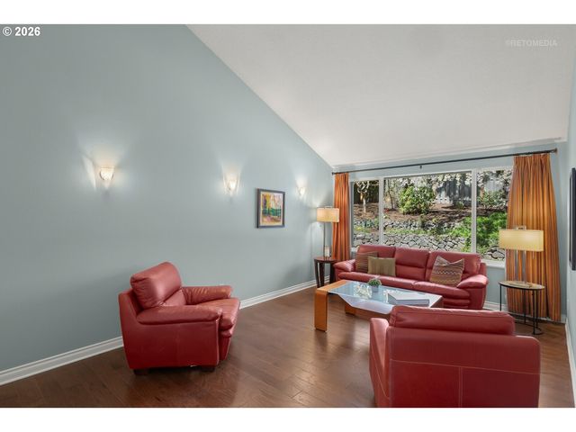 10145 Sw PAULINA Dr, Tualatin, OR 97062