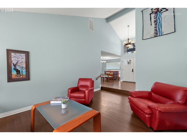 10145 Sw PAULINA Dr, Tualatin, OR 97062