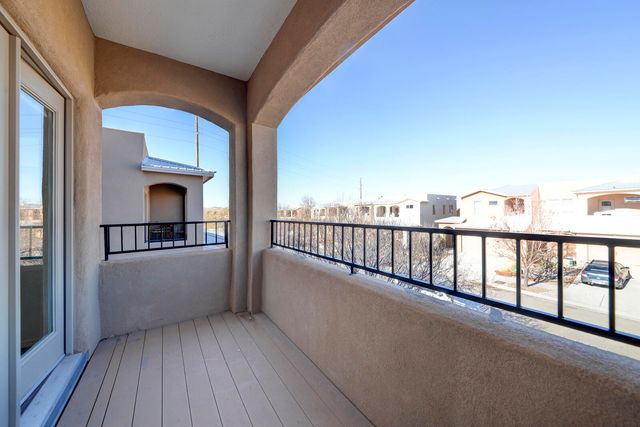 1604 Cheshire Court NW, Albuquerque, NM 87104