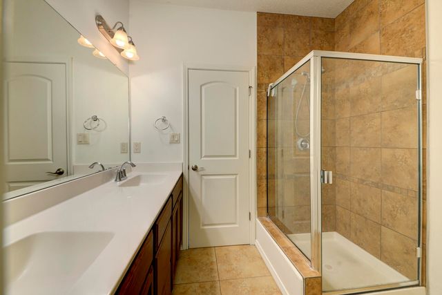 1604 Cheshire Court NW, Albuquerque, NM 87104