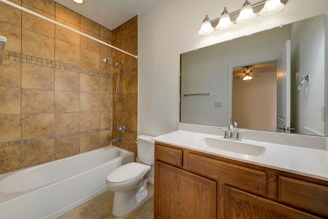 1604 Cheshire Court NW, Albuquerque, NM 87104