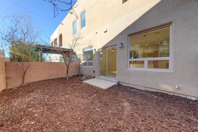 1604 Cheshire Court NW, Albuquerque, NM 87104