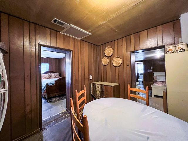 200 S Hartford St, Marfa, TX 79843