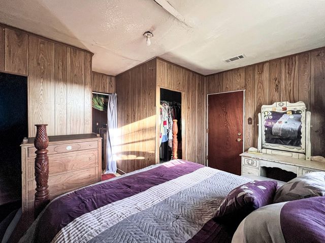 200 S Hartford St, Marfa, TX 79843