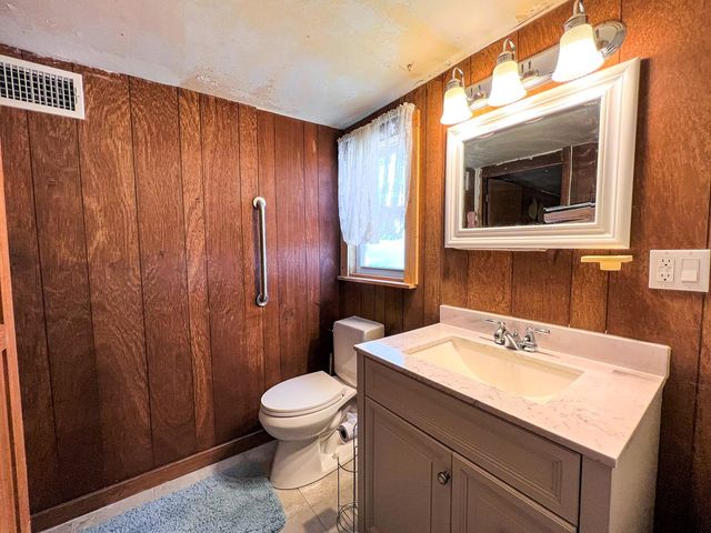 200 S Hartford St, Marfa, TX 79843