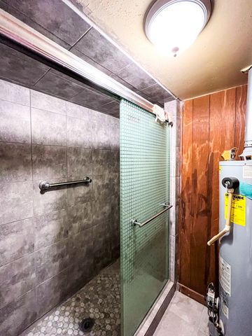 200 S Hartford St, Marfa, TX 79843