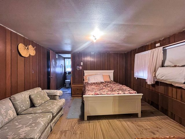 200 S Hartford St, Marfa, TX 79843