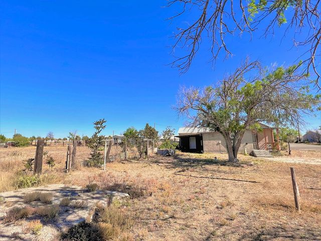 200 S Hartford St, Marfa, TX 79843
