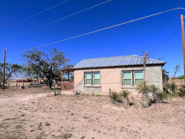 200 S Hartford St, Marfa, TX 79843