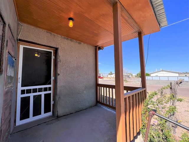 200 S Hartford St, Marfa, TX 79843