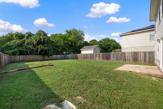 906 Indian Meadow DR, Georgetown, TX 78626