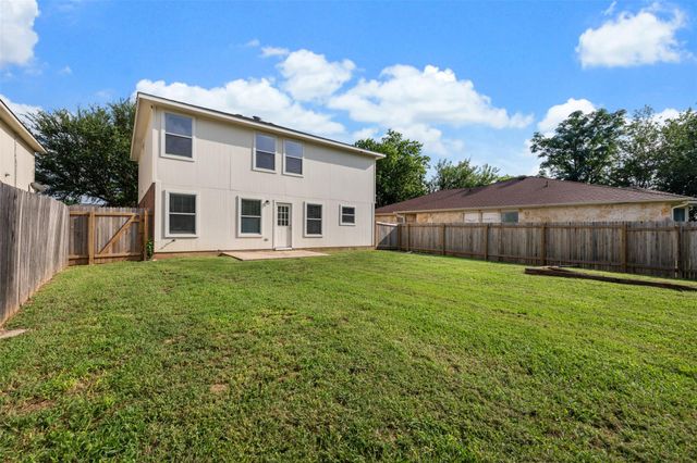 906 Indian Meadow DR, Georgetown, TX 78626