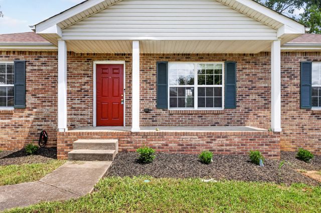 1009 Monica Dr, Clarksville, TN 37042