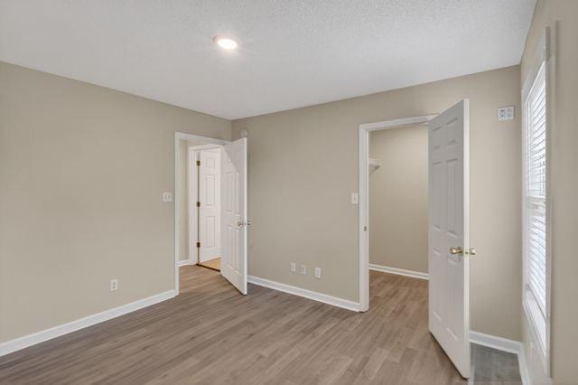 1009 Monica Dr, Clarksville, TN 37042
