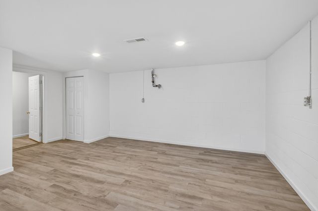 1009 Monica Dr, Clarksville, TN 37042