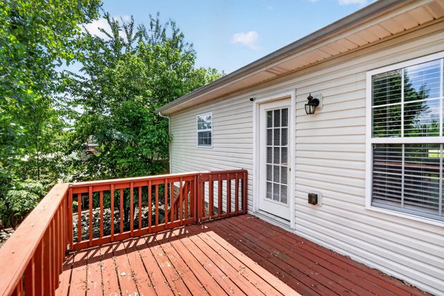 1009 Monica Dr, Clarksville, TN 37042