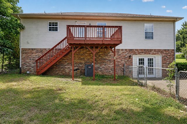 1009 Monica Dr, Clarksville, TN 37042