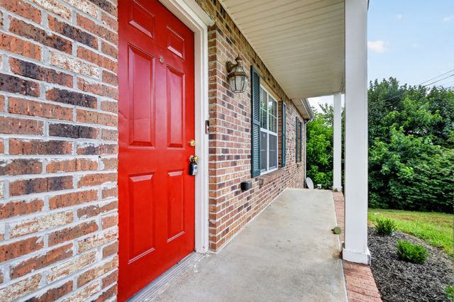 1009 Monica Dr, Clarksville, TN 37042