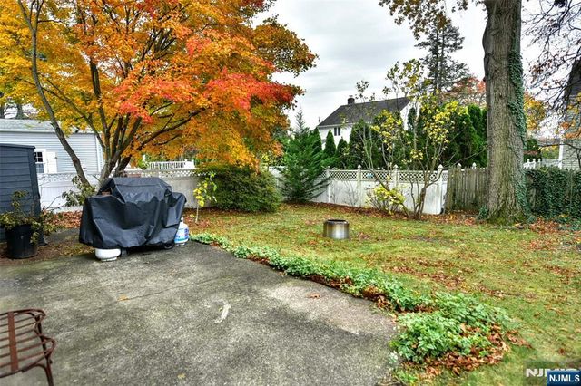 82 Grove Street, Waldwick, NJ 07463