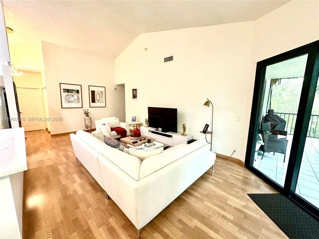 5790 Coach House Cir E, Boca Raton, FL 33486