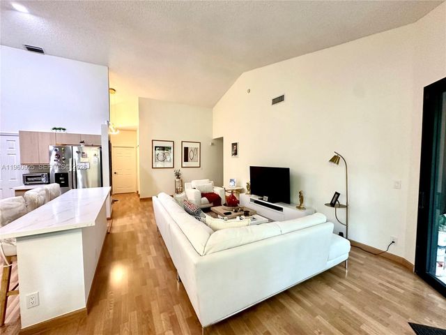 5790 Coach House Cir E, Boca Raton, FL 33486